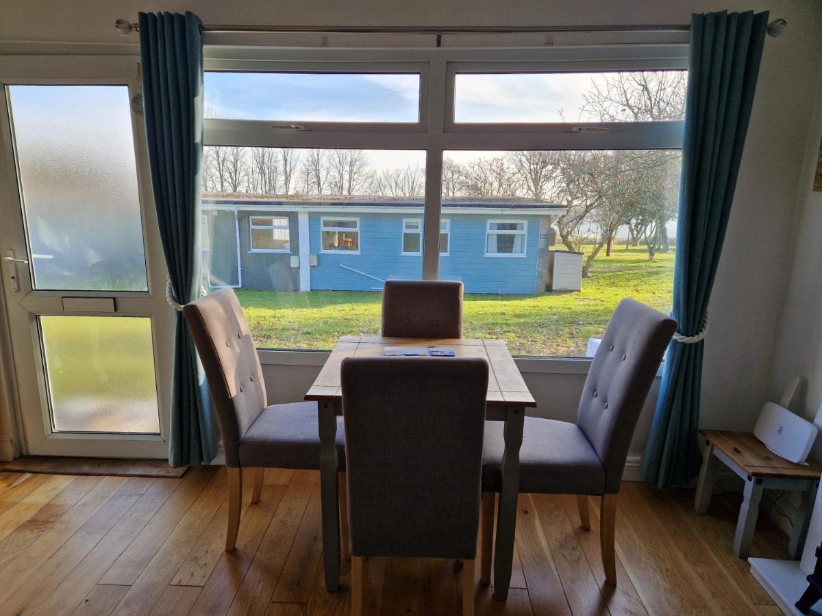 Caldon Holiday Chalet Sleeps 4 In Dartmouth Wifi Electric Inc Pet Friendly Exterior foto